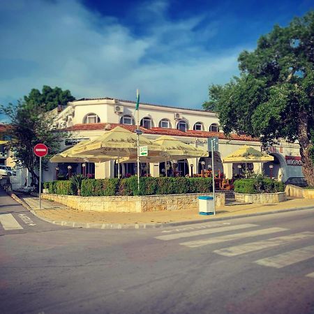 בלצ'יק Sea Square Hotel מראה חיצוני תמונה