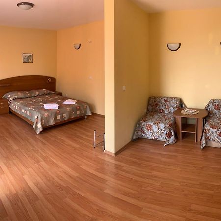 בלצ'יק Sea Square Hotel מראה חיצוני תמונה