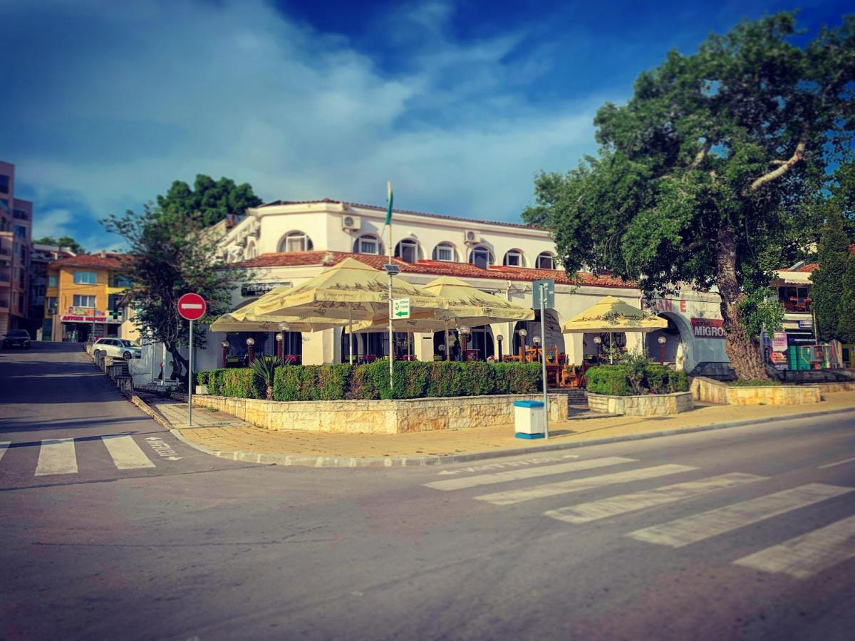 בלצ'יק Sea Square Hotel מראה חיצוני תמונה