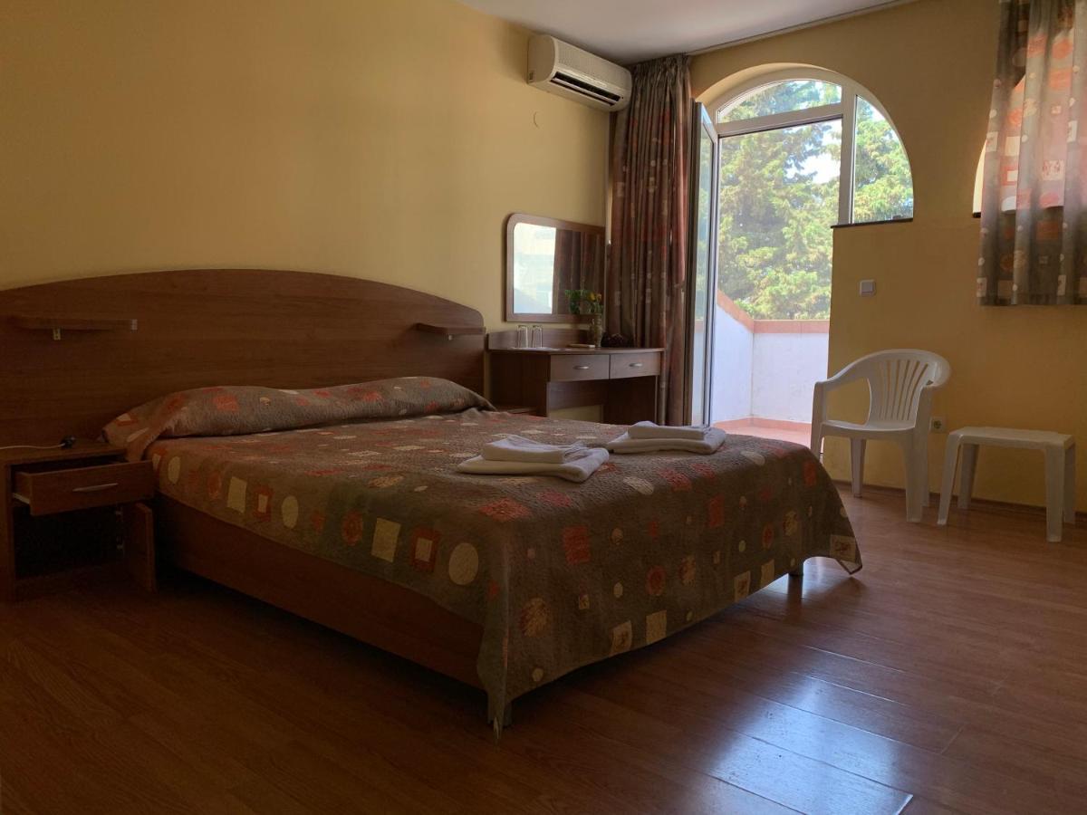 בלצ'יק Sea Square Hotel מראה חיצוני תמונה