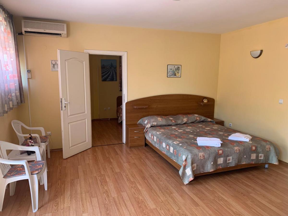 בלצ'יק Sea Square Hotel מראה חיצוני תמונה